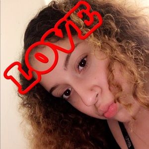 Meet your Posher, Deasia